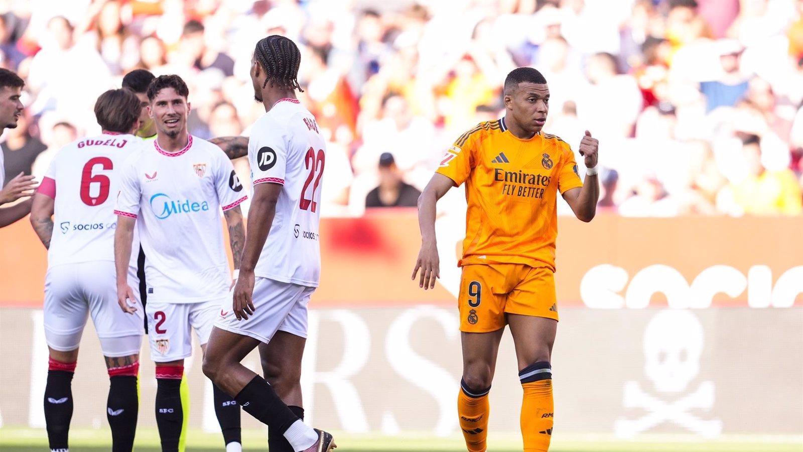 El Real Madrid CF vence 2-0 al Sevilla FC en un partido oficial
