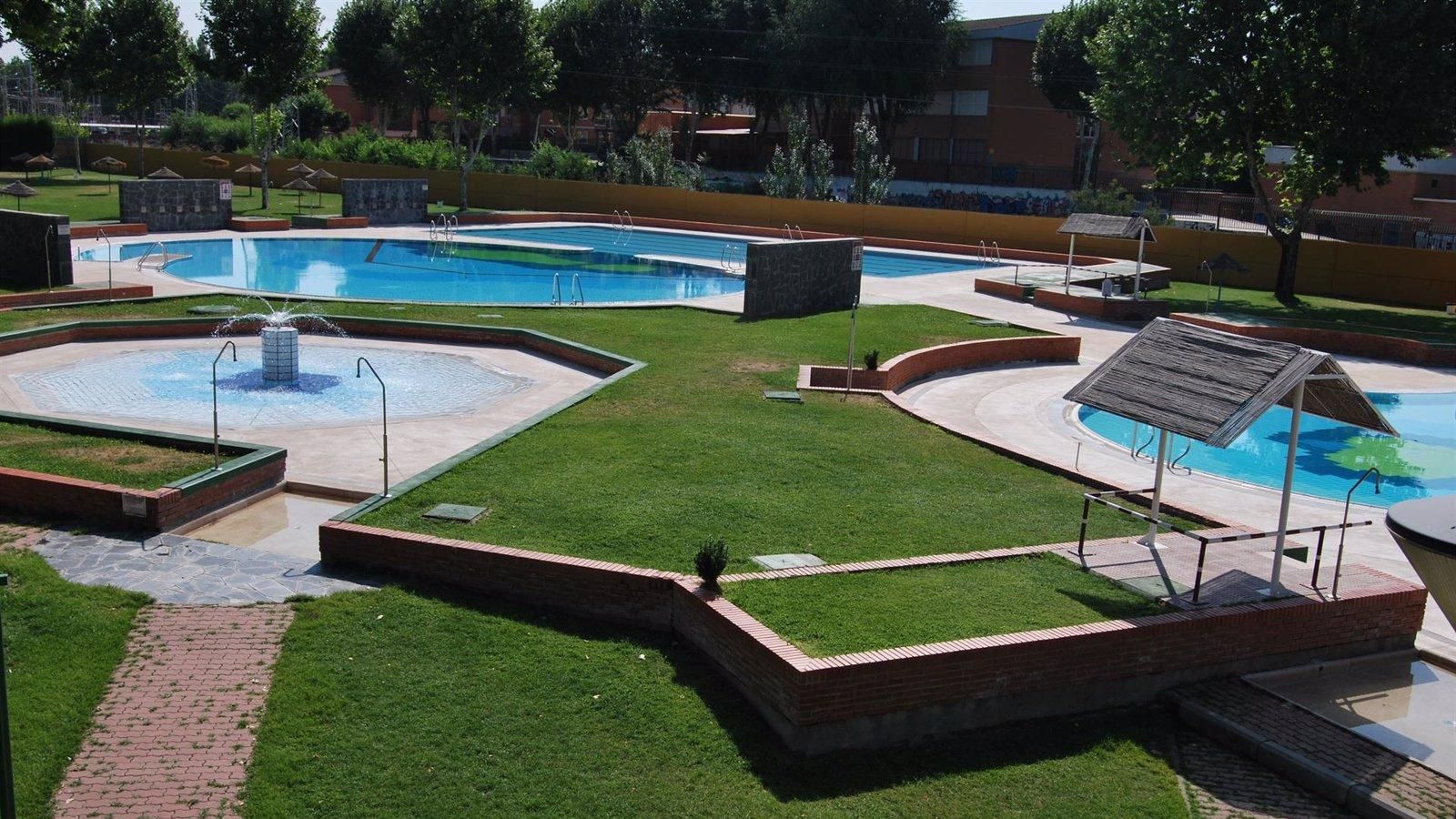 Los vecinos de Alcalá de Henares podrán abrir sus piscinas con una tramitación más ágil