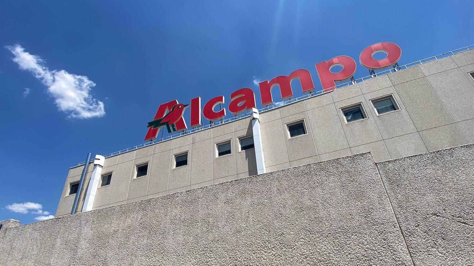 Alcampo cerrará 25 supermercados, tres en Madrid, y despedirá a 710 empleados