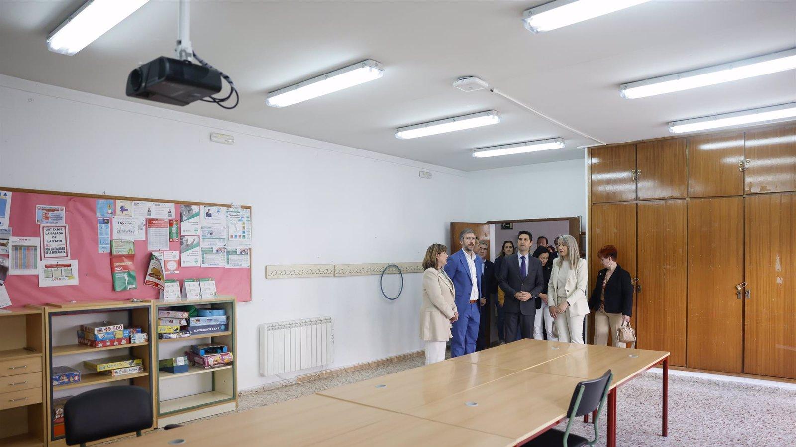 El Gobierno regional destina 15 millones para mejorar colegios públicos en municipios de menos de 20.000 habitantes