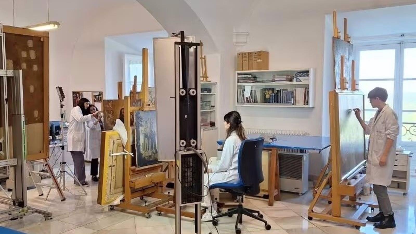Los ciudadanos podrán visitar gratis los talleres de restauración del Palacio Real los días 19, 20, 22 y 23 de mayo