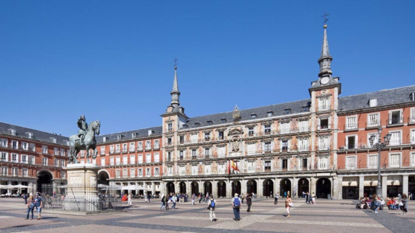 El Ayuntamiento presenta el Plan Director para proteger la plaza Mayor