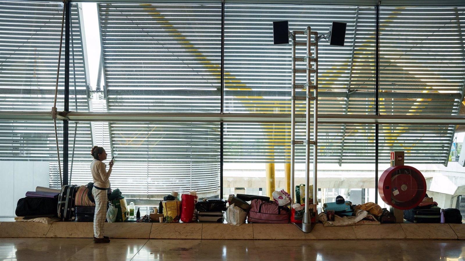 Rodrigo acusa a Aena y al Gobierno de Sánchez de abandonar Barajas