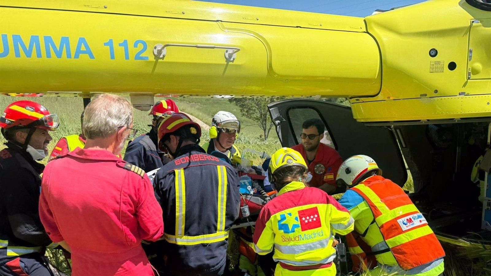 Un motorista resulta gravemente herido tras caer por un terraplén de 15 metros en Olmedo de las Fuentes