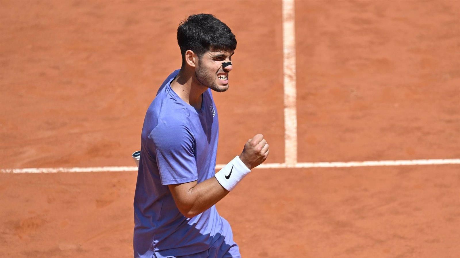 Alcaraz alcanza las semifinales de Roma y recupera el número dos