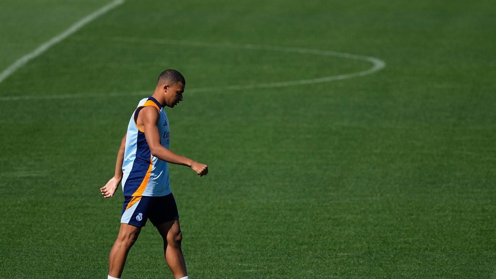 Mbappé regresa a los entrenamientos del Real Madrid pero no jugará ante el Salzburgo