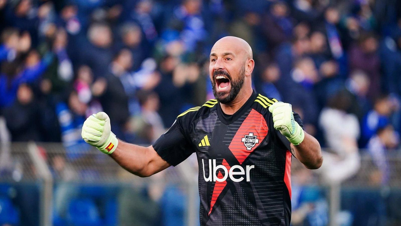 Pepe Reina inicia su etapa como entrenador tras retirarse en mayo