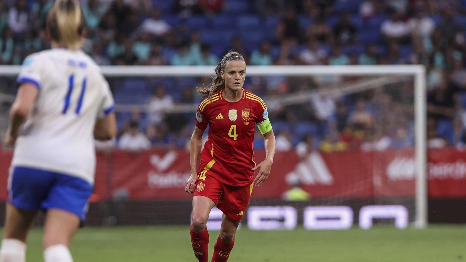 Irene Paredes destaca la presión de ganar la EURO en el fútbol femenino
