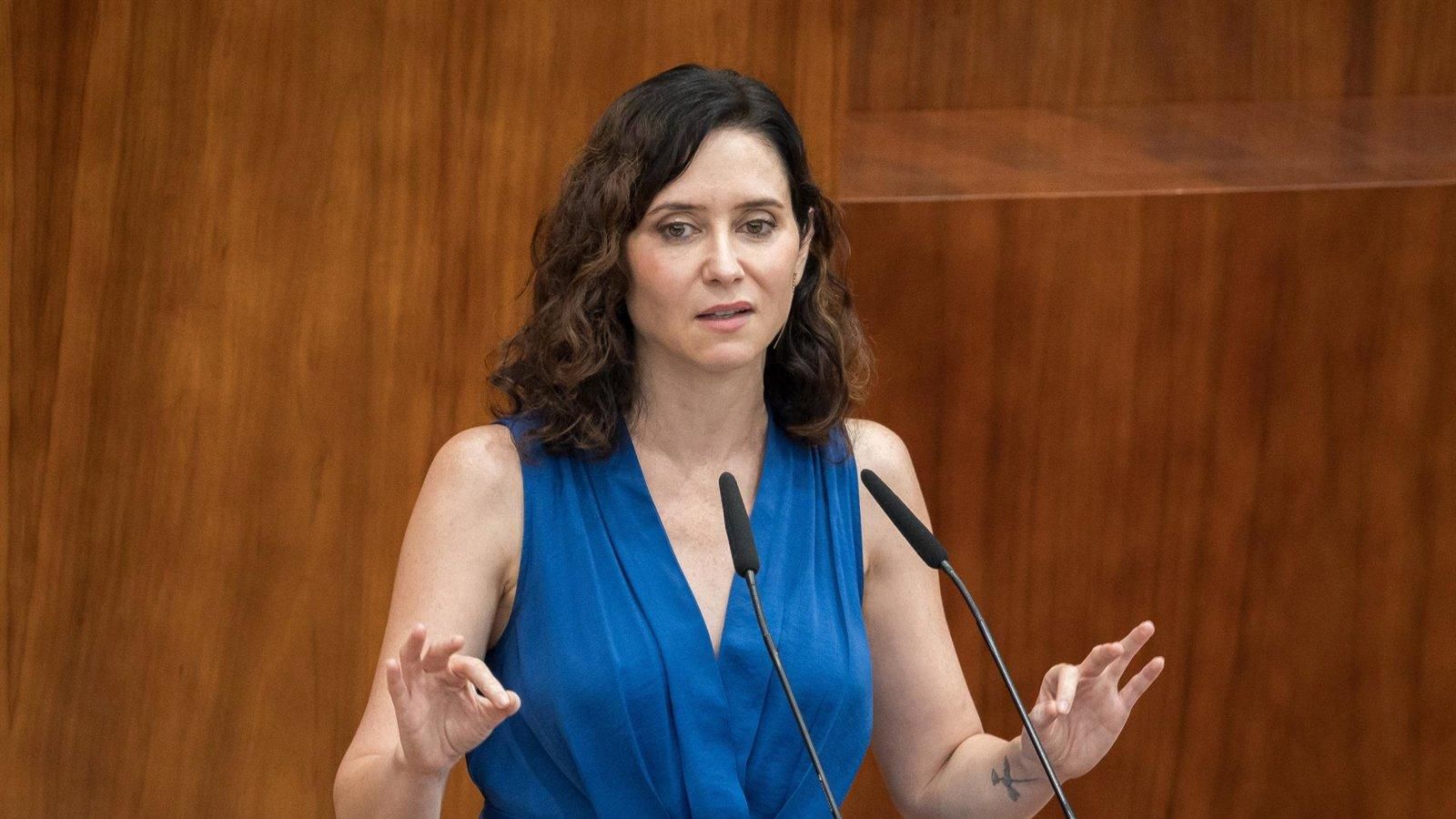 Ayuso cree  que los españoles están pagando 