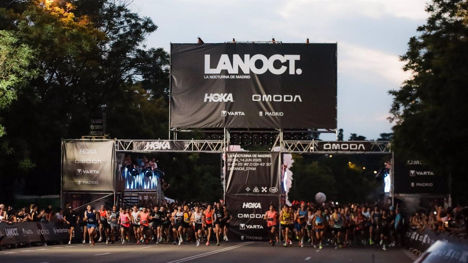 Cerca de 8.000 corredores han participado en el festival del running La Nocturna de Madrid