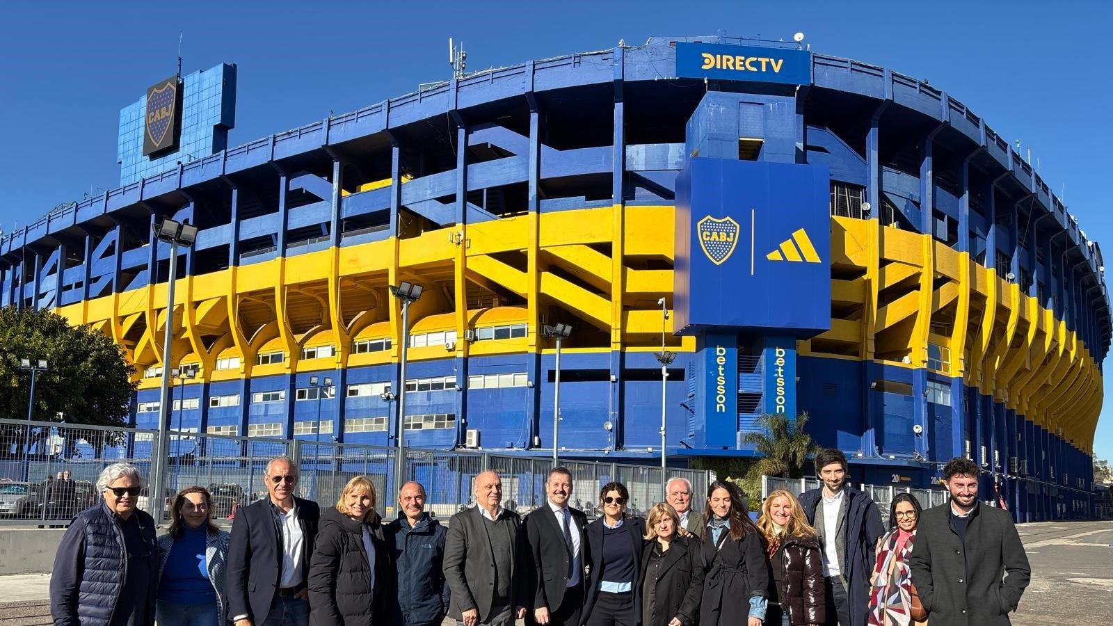 El Gobierno regional se fija en La Bombonera para inspirar la reforma del Estadio de Vallecas