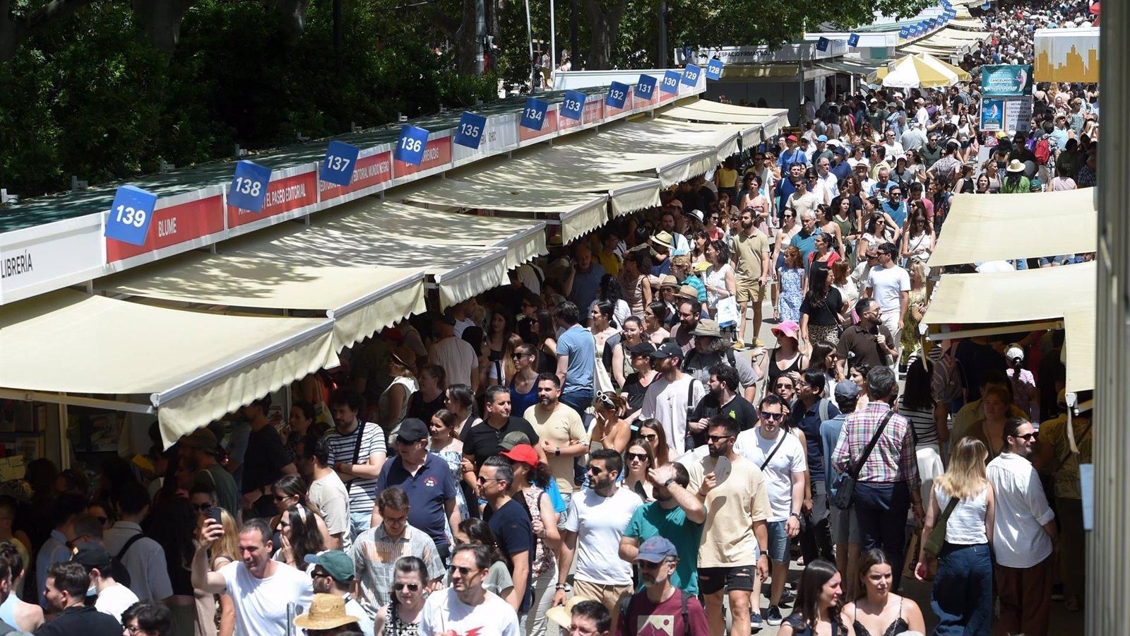La Feria del Libro de Madrid cierra con éxito: más de 600.000 visitantes