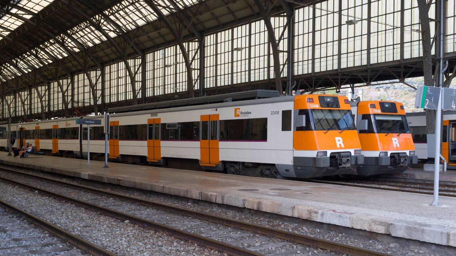 Transporte público gratuito para menores de 15 años desde julio y abono nacional de Cercanías por 20 euros