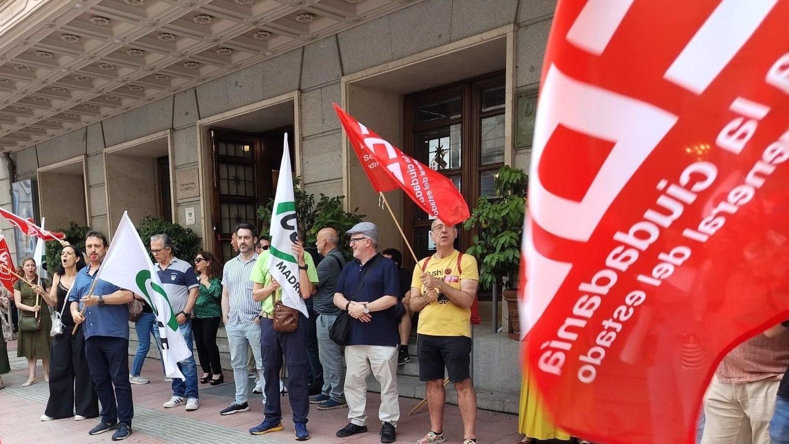 Los sindicatos del Coro de la Zarzuela exigen el cese de la dirección tras el estreno de 'La tabernera del puerto'