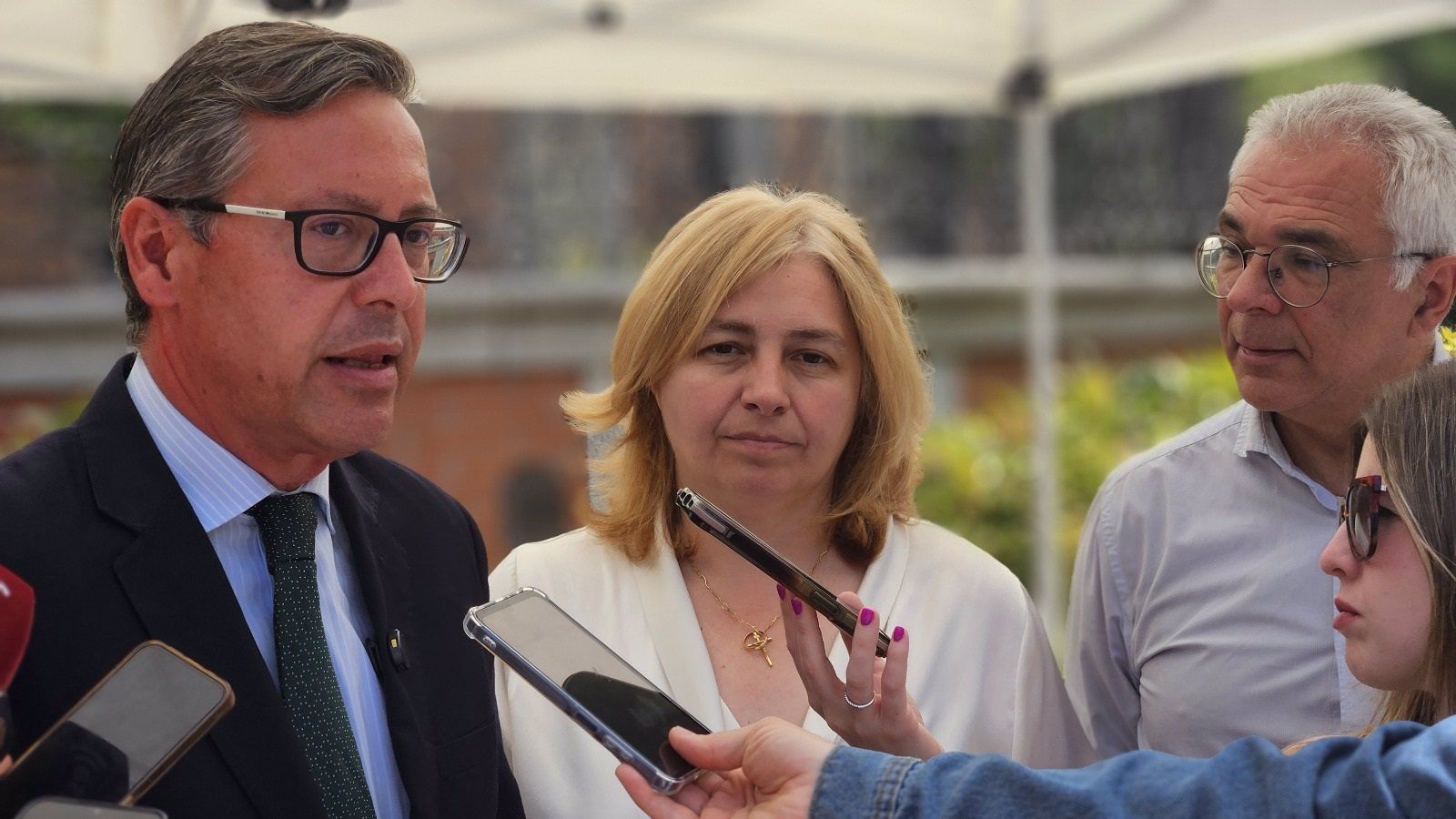 Serrano llama a movilizarse contra “el Gobierno corrupto” de Sánchez en la concentración del domingo