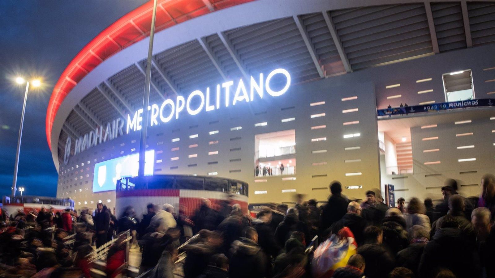 Los vecinos del Metropolitano se hartan del ruido y advierten de que irán a la Justicia 
