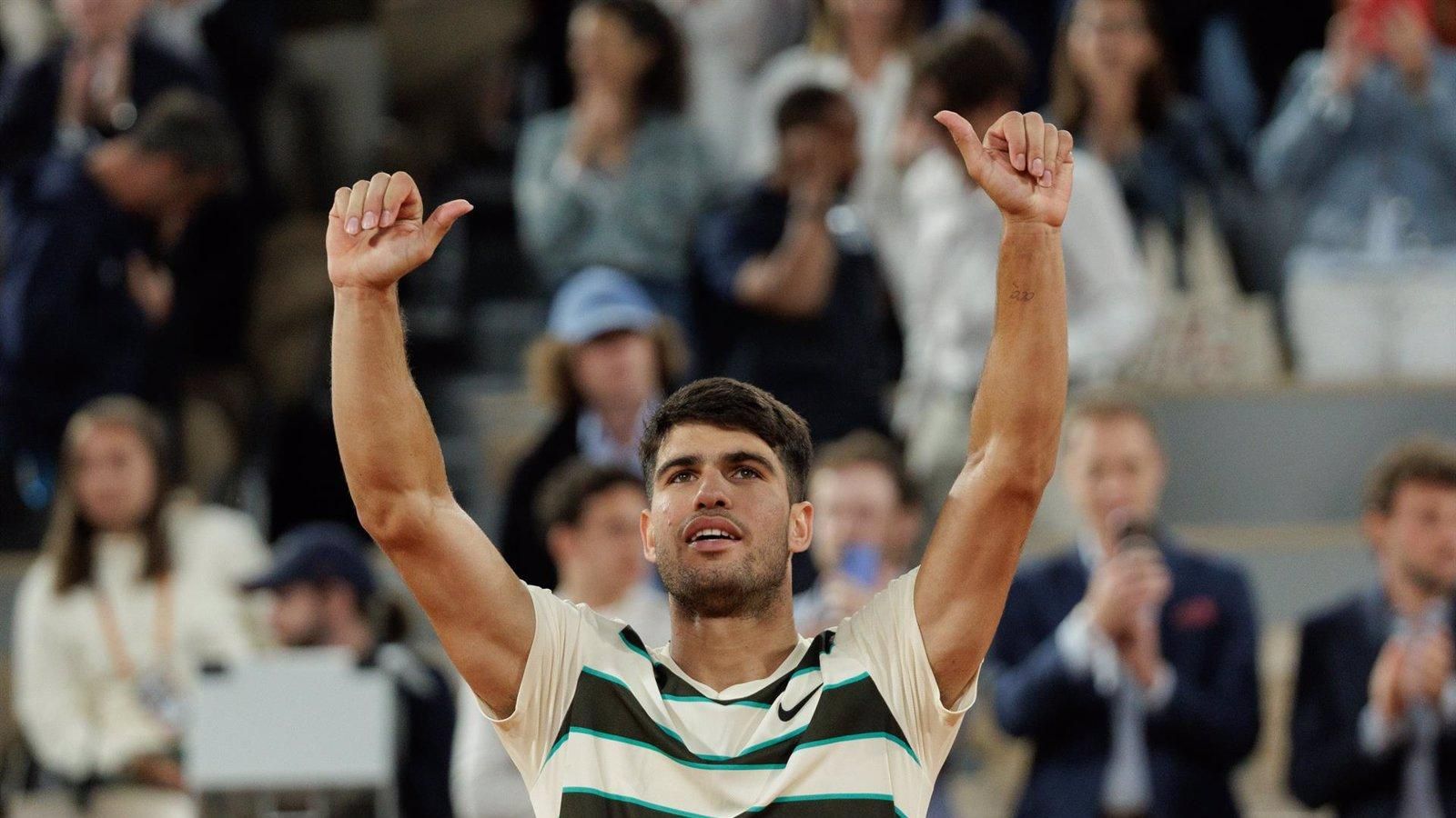 Carlos Alcaraz conquista su segundo Roland Garros tras una remontada épica