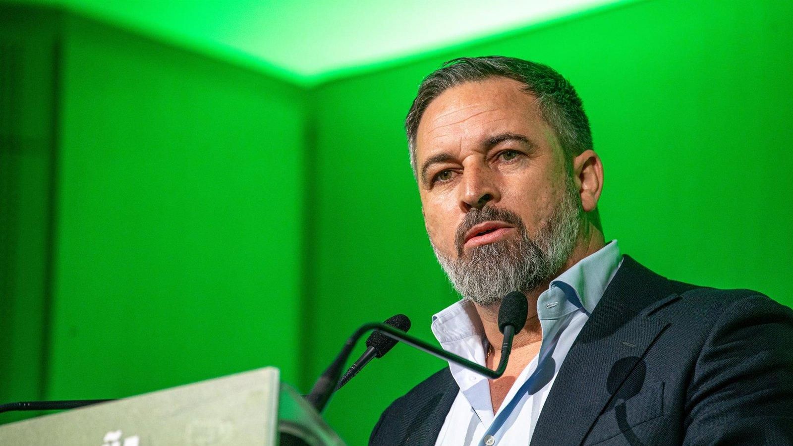 Abascal exige la deportación de los inmigrantes ilegales y de los que "no respeten la ley ni las costumbres"