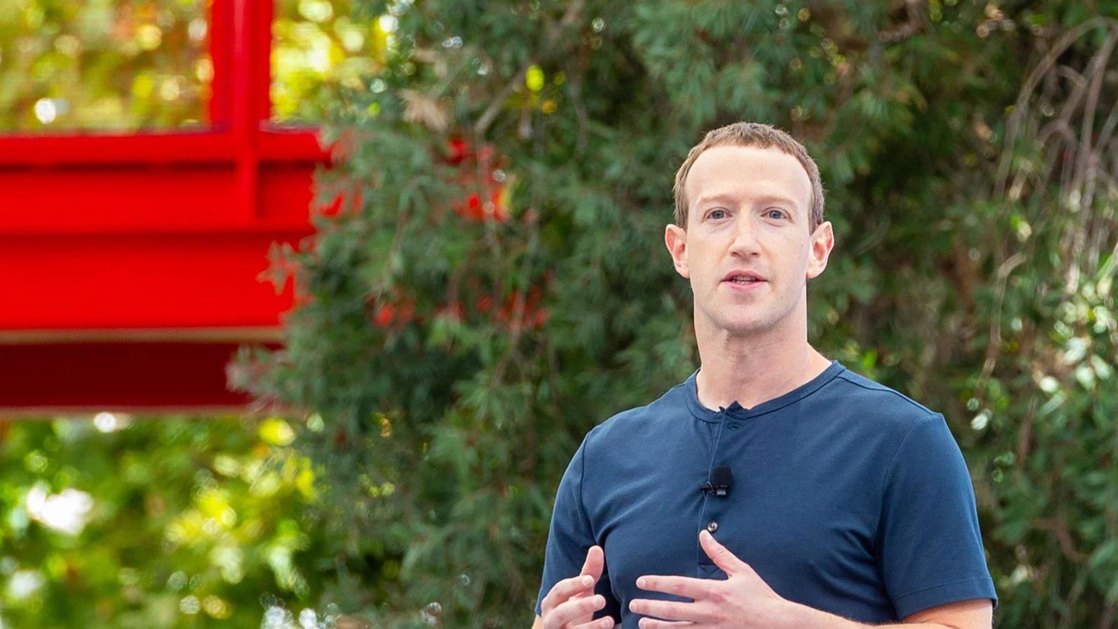 Zuckerberg esquiva el juicio por filtrar datos