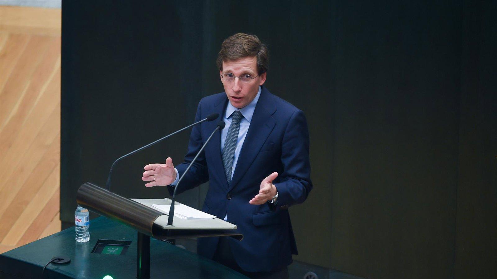 Almeida y Sanz acusan al PSOE de ser 