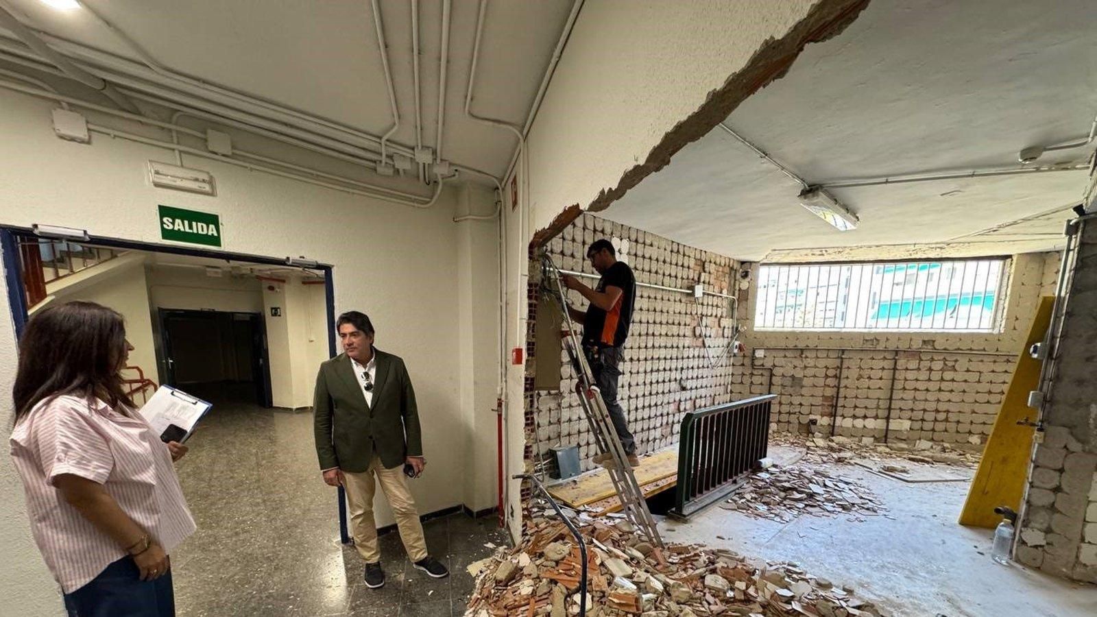 Comienzan las obras de mejora en siete centros educativos de Hortaleza