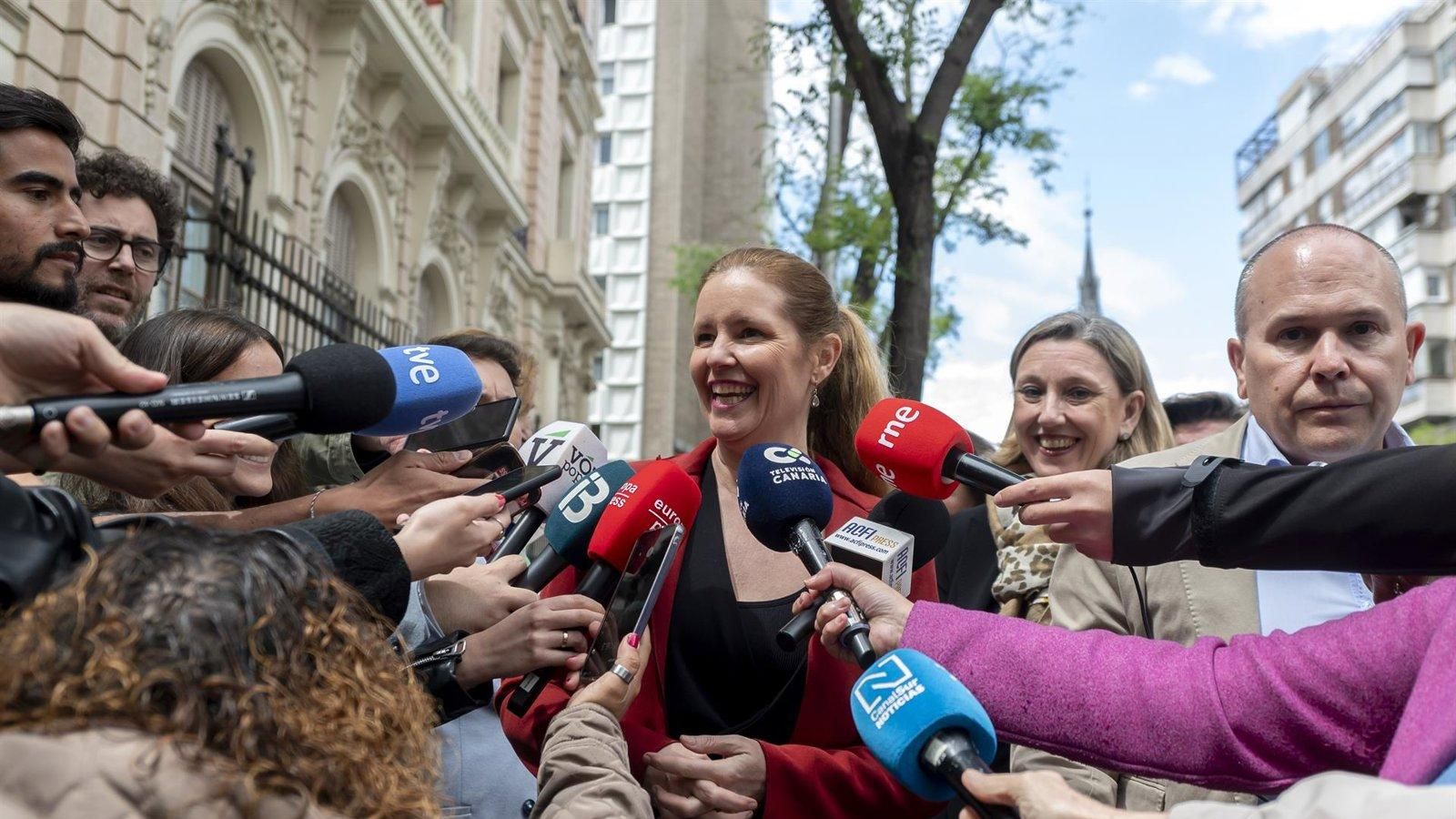 Dávila rechaza la propuesta de VOX sobre deportaciones y apuesta por una inmigración ordenada y útil