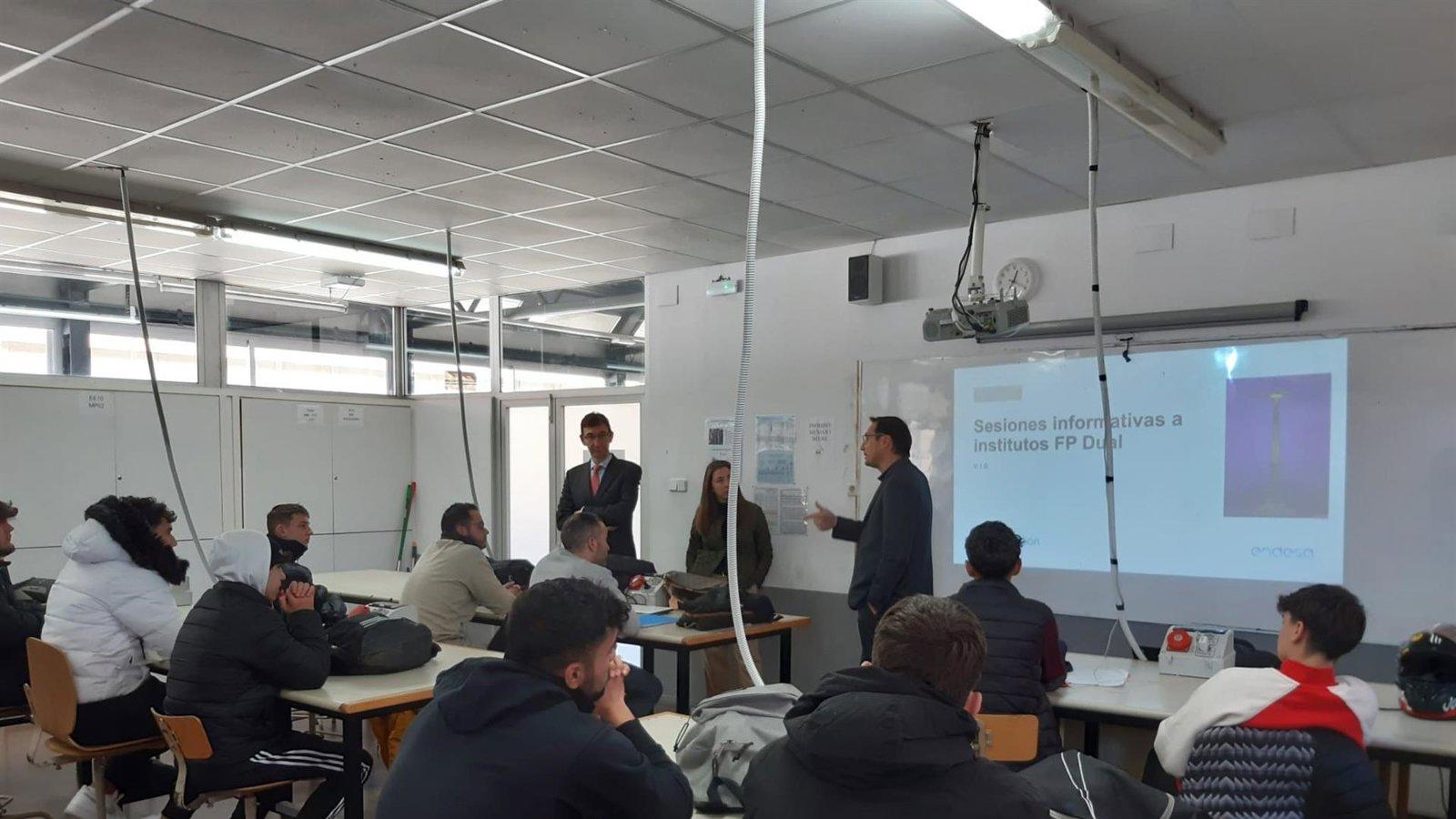 Madrid amplía la Formación Profesional con 3.700 nuevas plazas en diez institutos públicos
