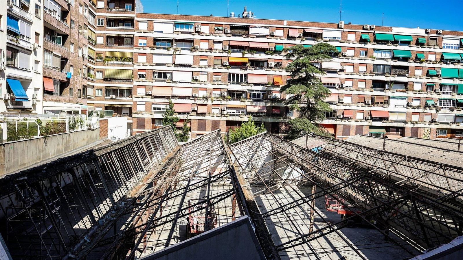 El Ayuntamiento facilita mediciones diarias en Doctor Esquerdo con el resultado de "cero fibras de amianto en el aire"