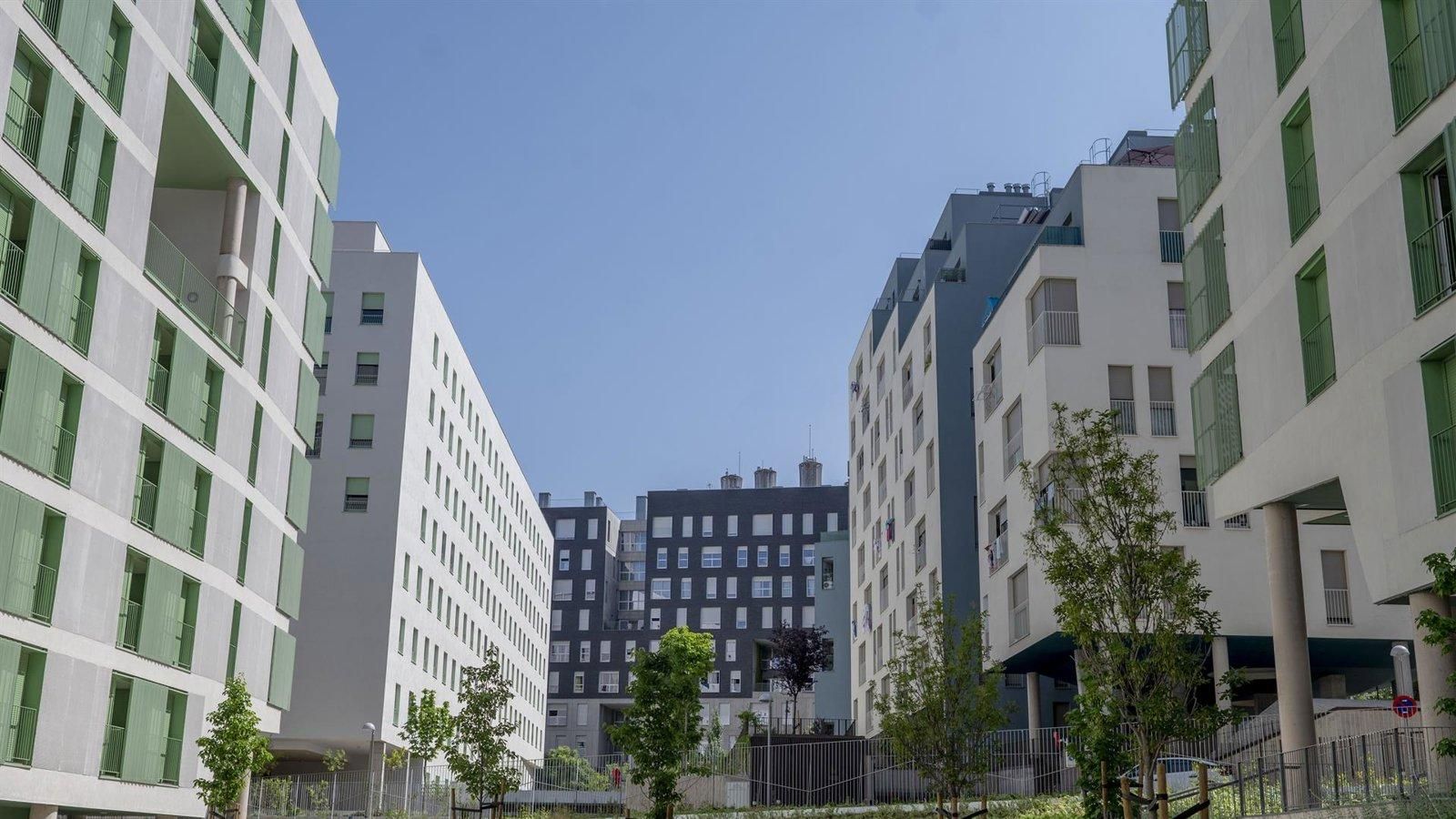 Madrid transfiere 31 millones a la EMVS para ampliar el parque público de vivienda y reforzar programas de alquiler asequible