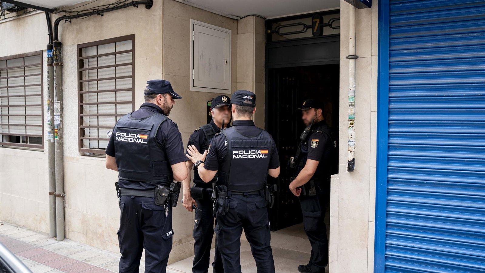 Hallan a una mujer joven sin vida en un piso de Getafe