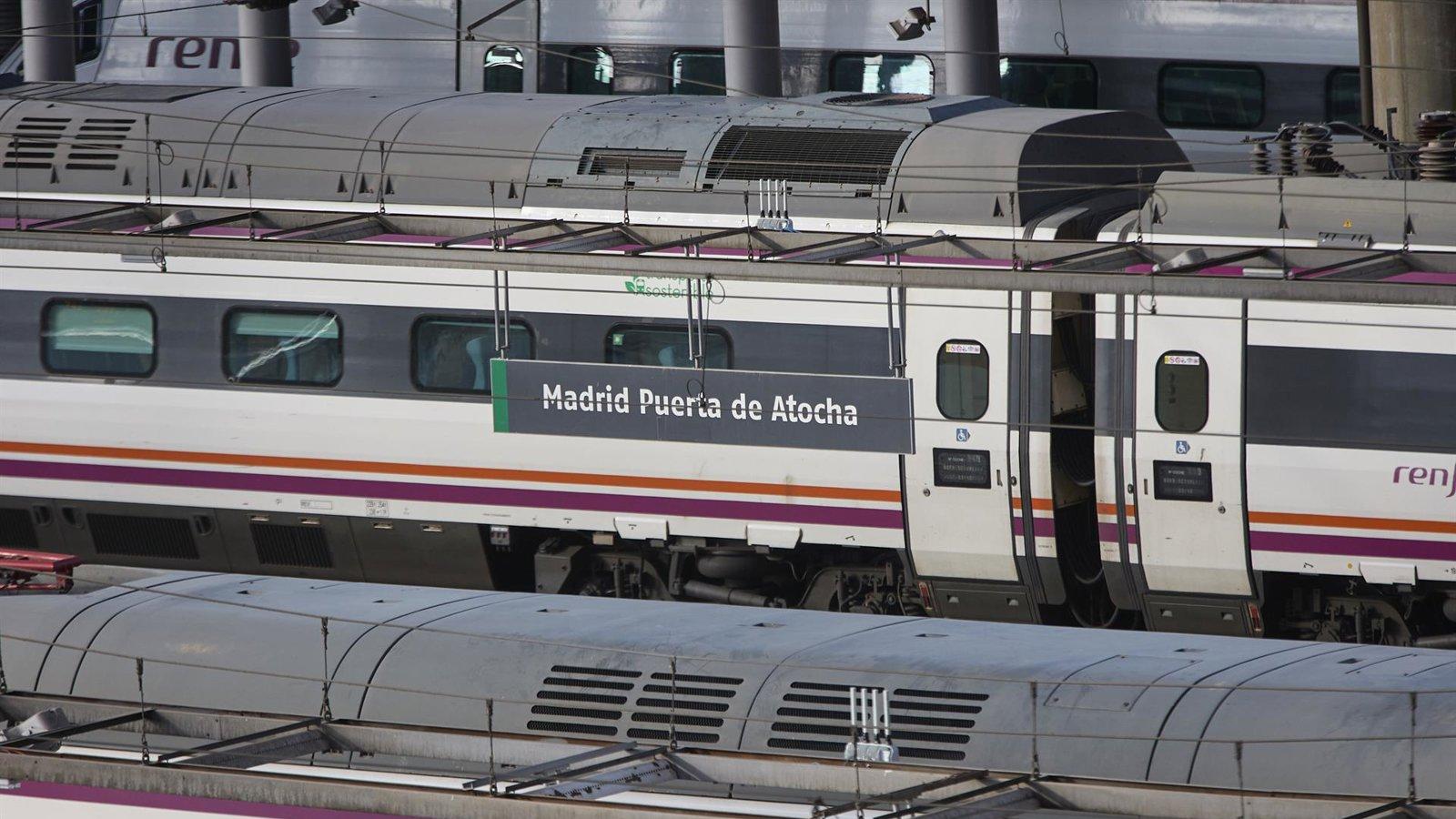 Rodrigo denuncia la dejadez de Puente ante el caos ferroviario