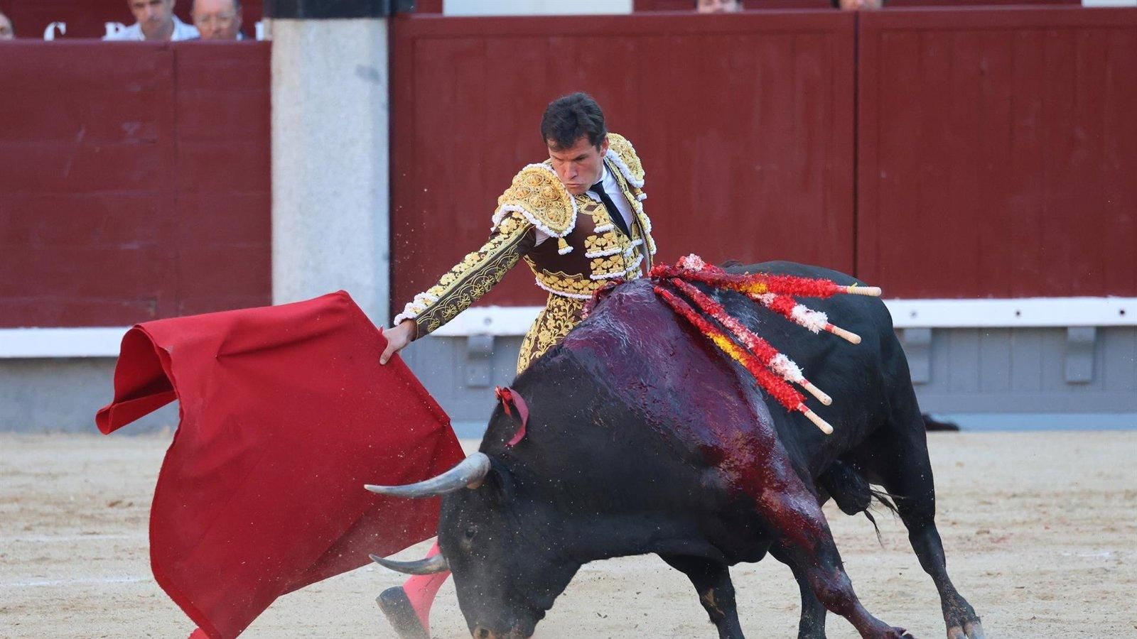 Madrid refuerza la regulación de los espectáculos taurinos populares y formativos