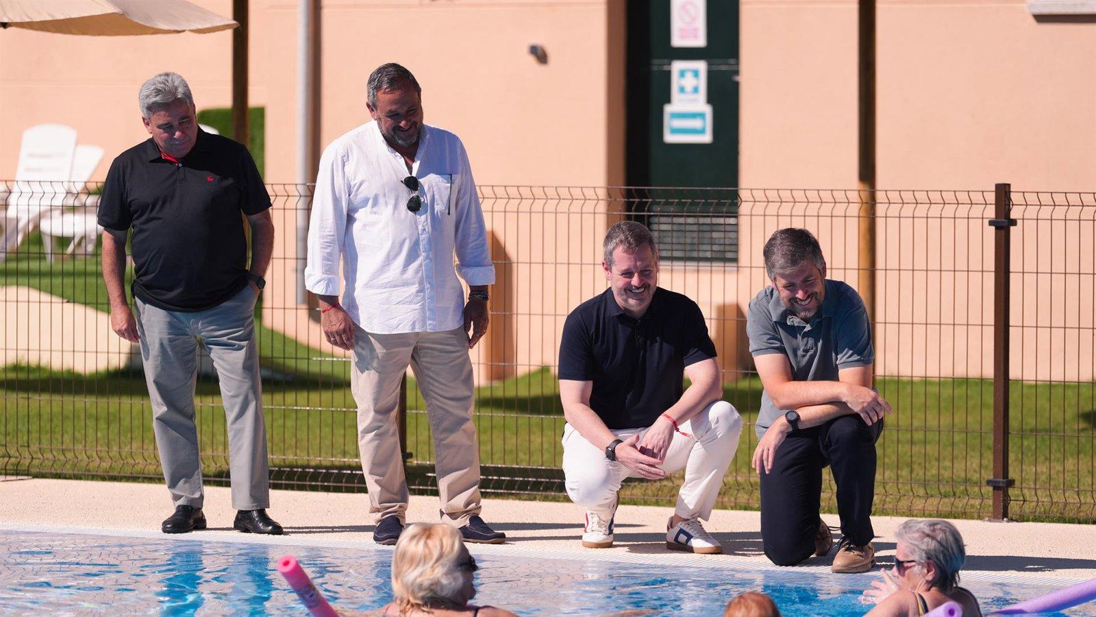 El Gobierno regional destina 24 millones a mejorar 35 piscinas públicas en municipios de la región