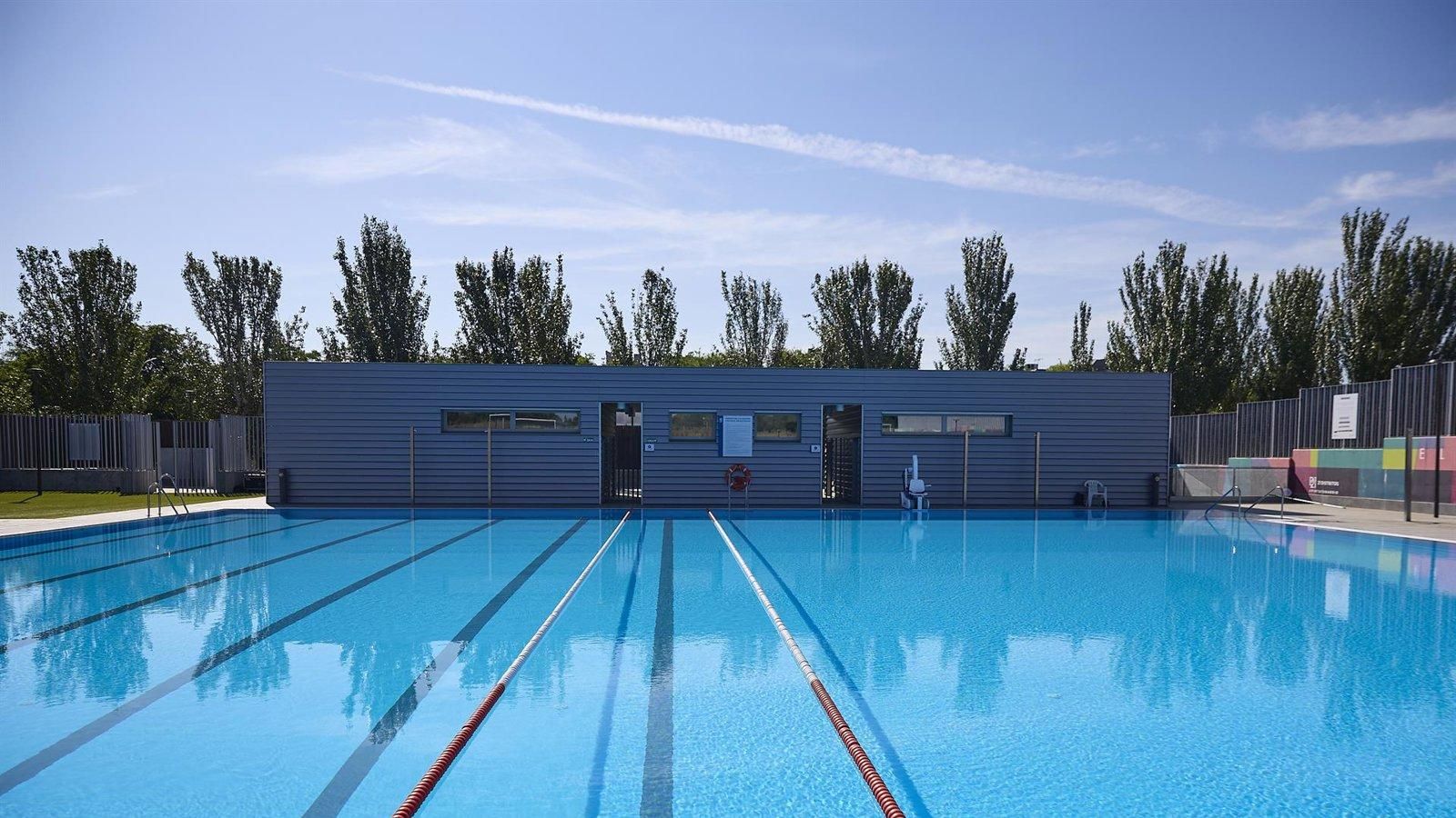 Las piscinas municipales de Madrid baten récord de entradas y alcanzan un 61% de ocupación media