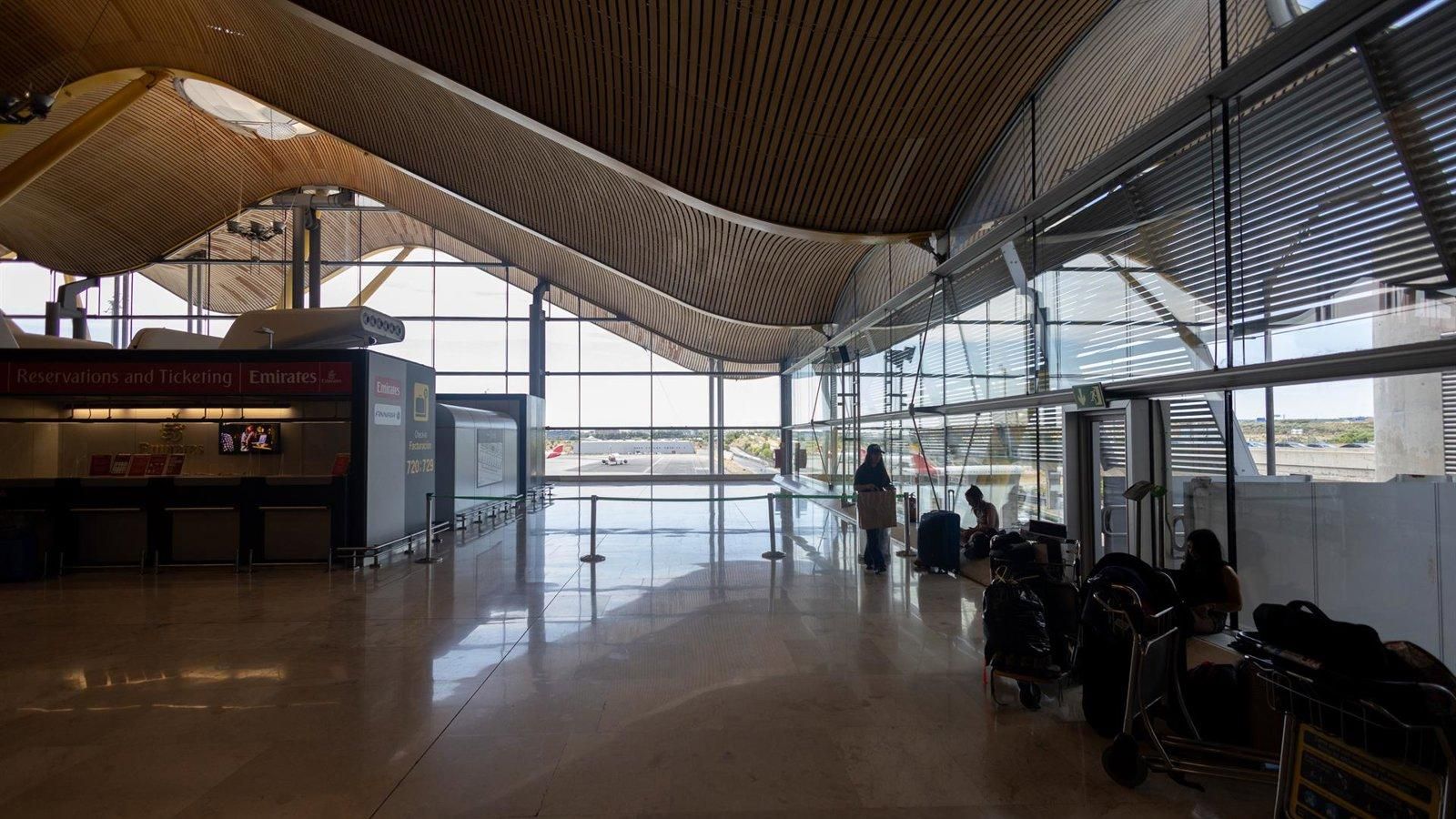 El Ayuntamiento reprocha a Aena su “falta de conciencia social” al desalojar Barajas 