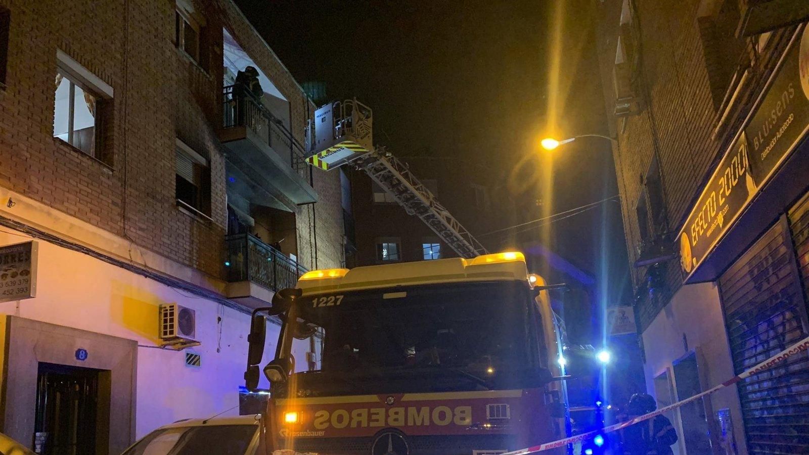 Extinguido un incendio en una vivienda de Puente de Vallecas sin heridos graves