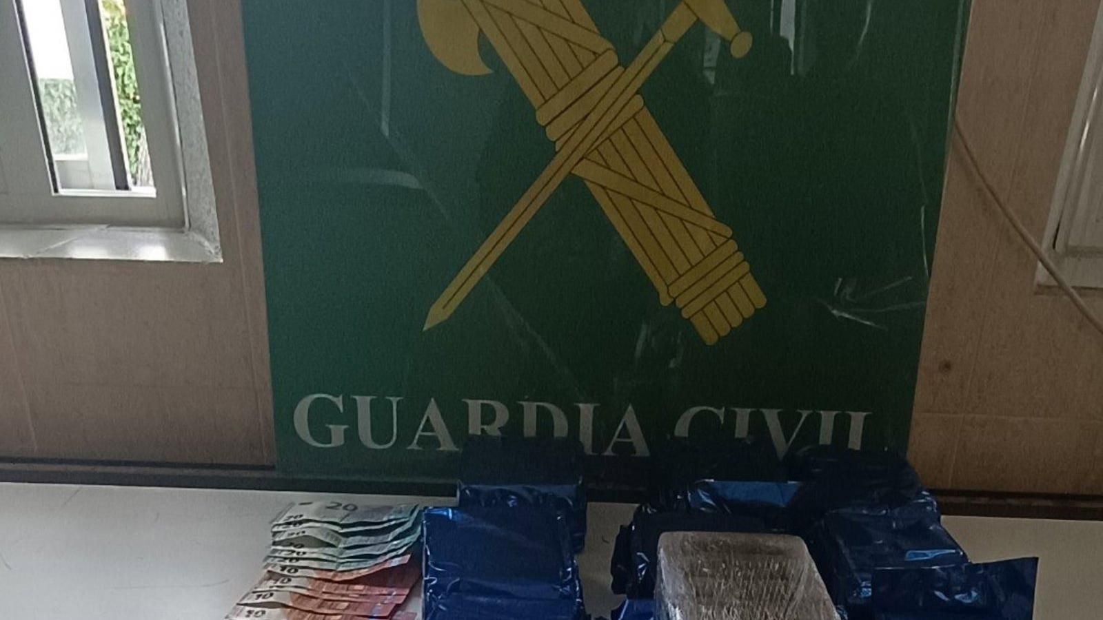 Detienen en Valdemorillo a un hombre con cinco kilos de hachís en su vehículo