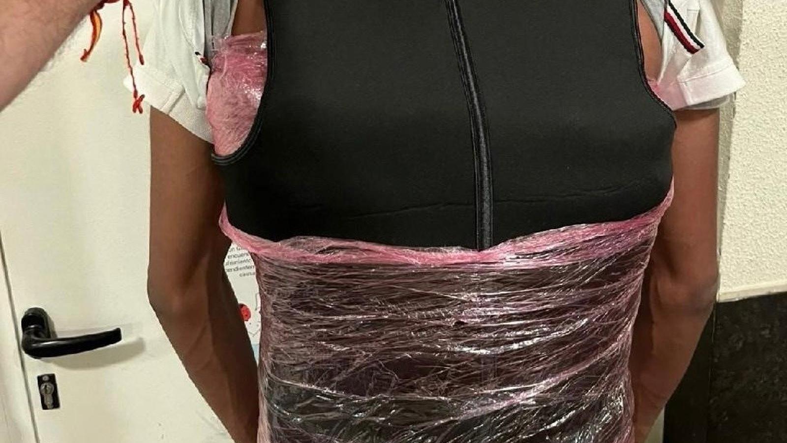 Detenido en la Estación Sur de Madrid con más de 13 kilos de cocaína ocultos en su equipaje y bajo la ropa