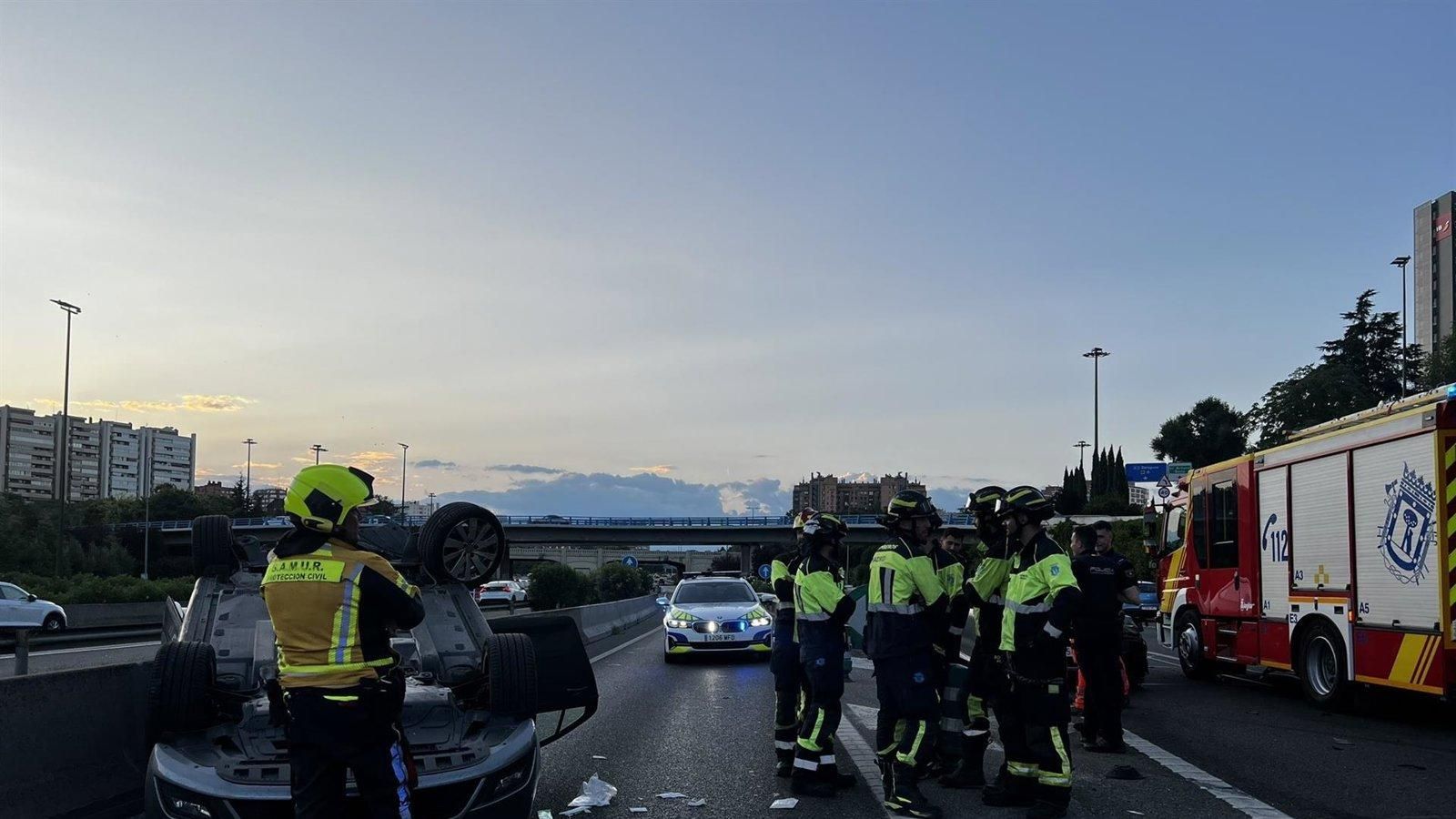 Un accidente en la M-30 deja tres heridos leves y provoca el cierre de un carril