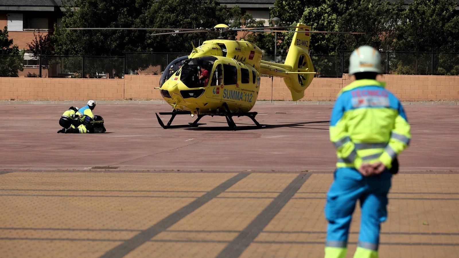 Rescatan a un ciclista de 43 años tras caer cerca de la M-203 y lo trasladan al hospital