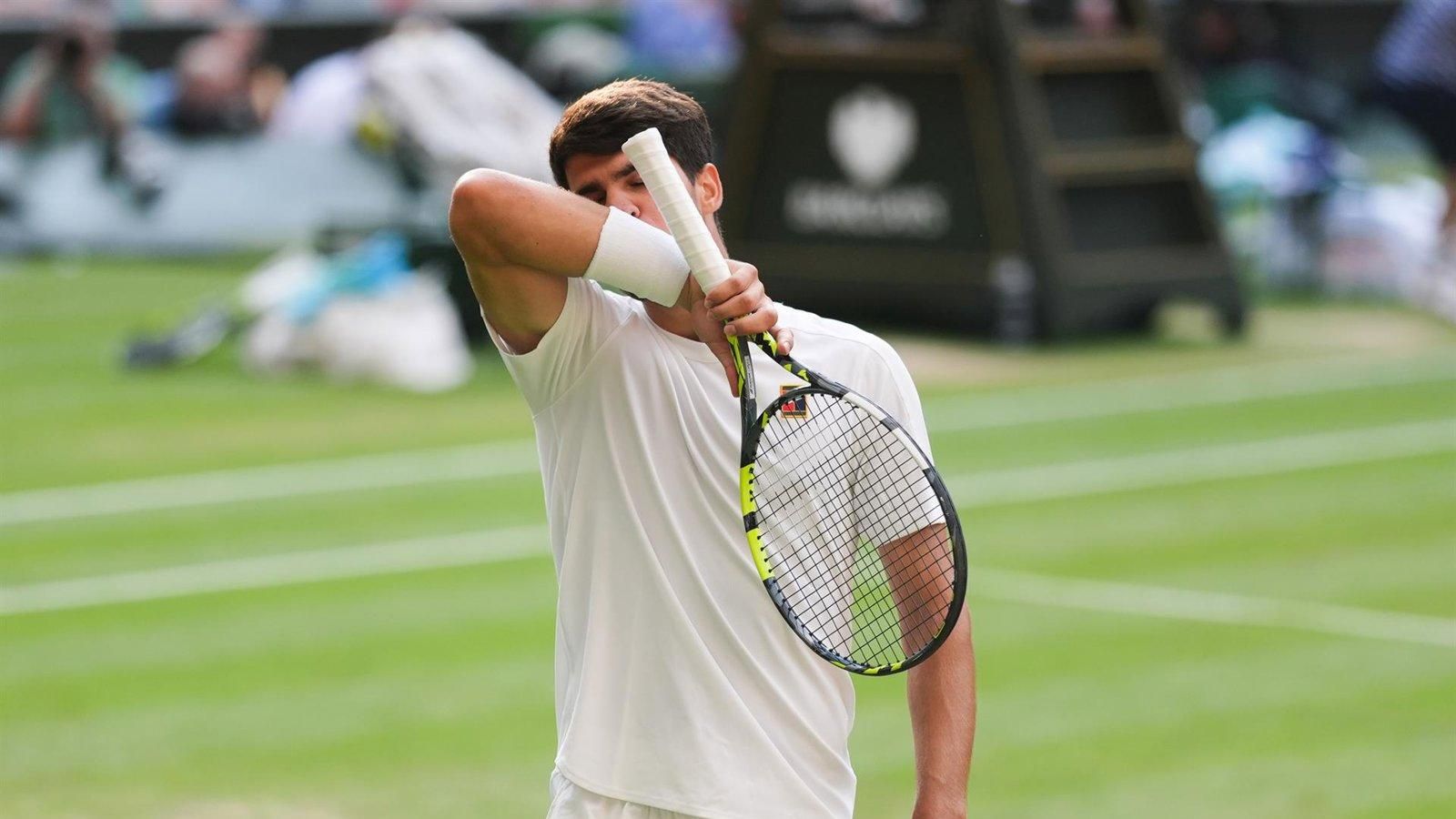 Sinner supera a Alcaraz en la final de Wimbledon y corta su racha en los 'grandes'
