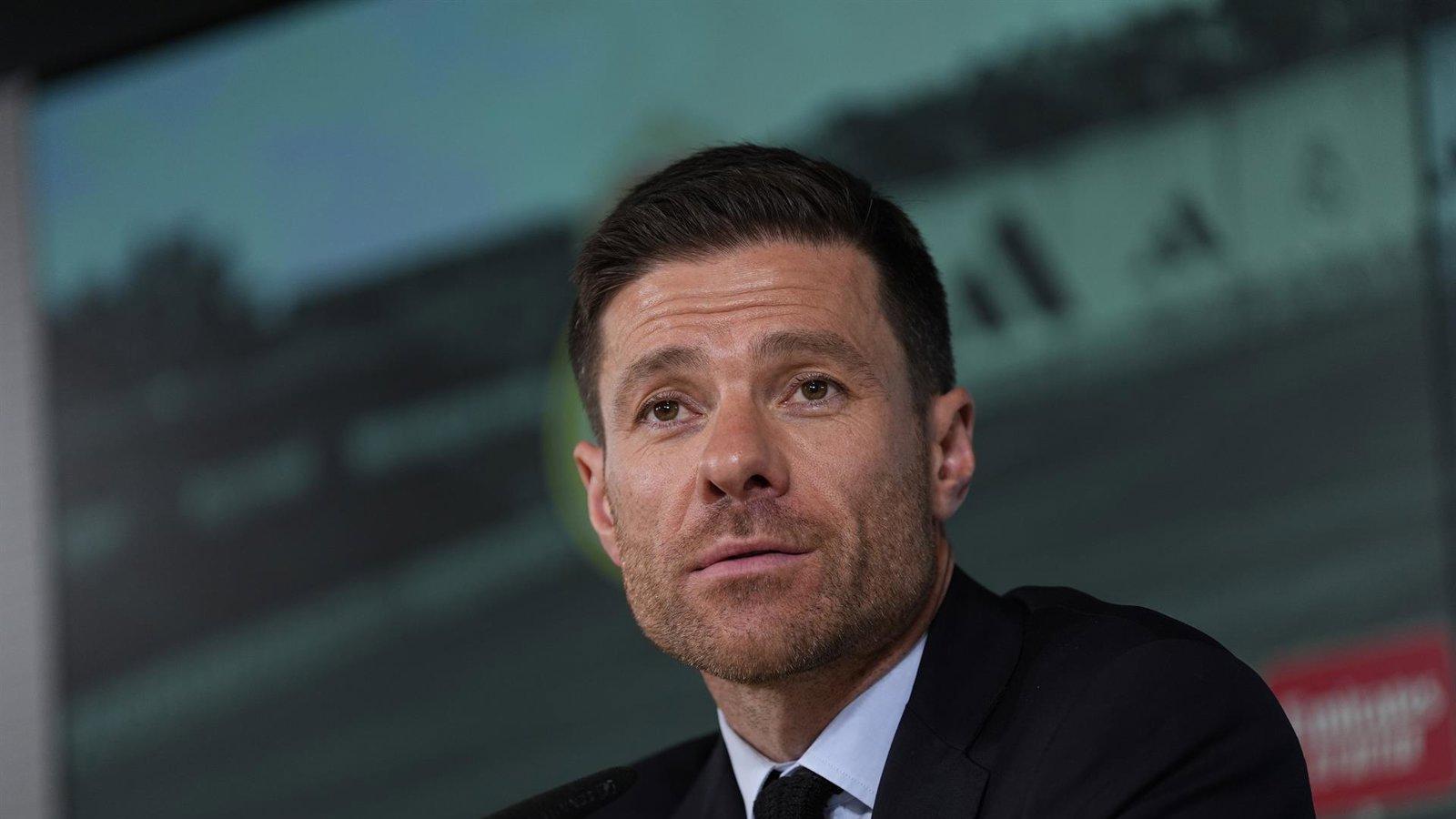 Xabi Alonso opina sobre la disputa del Villarreal-Barça en Miami: pide unanimidad en los cambios de reglas