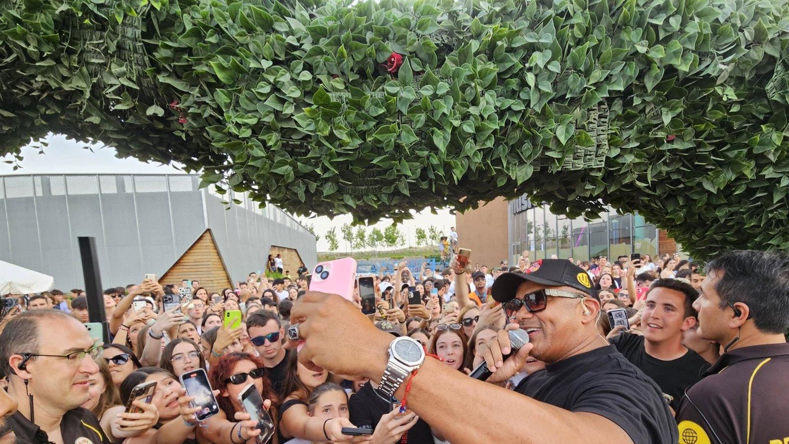 Madrid mantiene el concierto de Henry Méndez pese a las críticas del PSOE: "No creemos en la cultura de la cancelación
