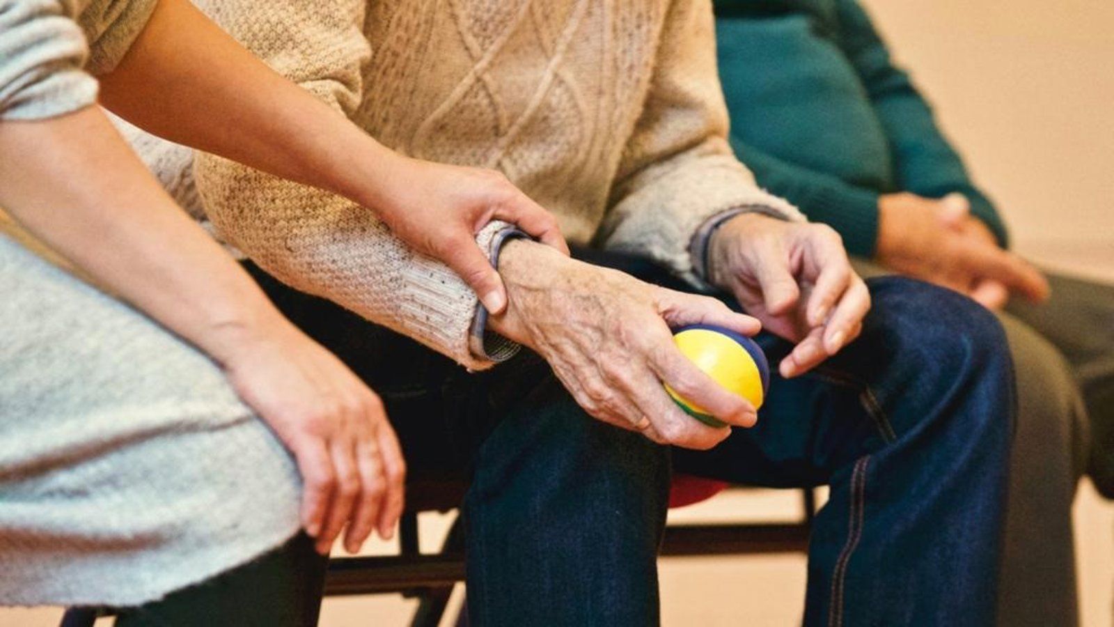 La Comunidad impulsa la autonomía y calidad de vida de los mayores con nuevas inversiones