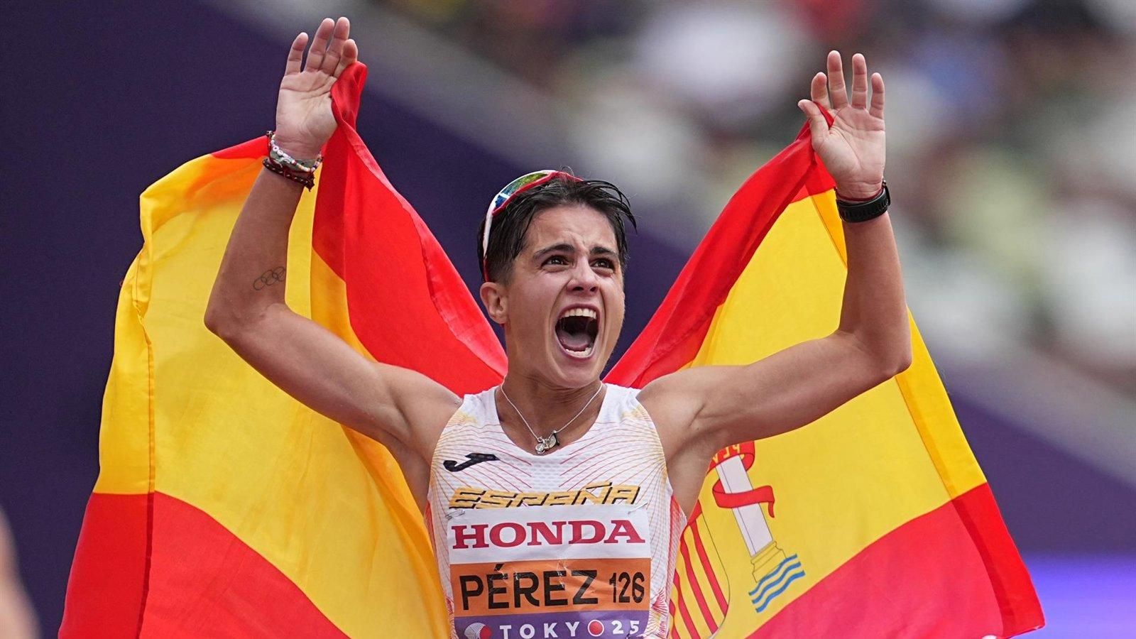 María Pérez hace historia con su tercer oro mundial y recibe elogios de Casa Real y Gobierno
