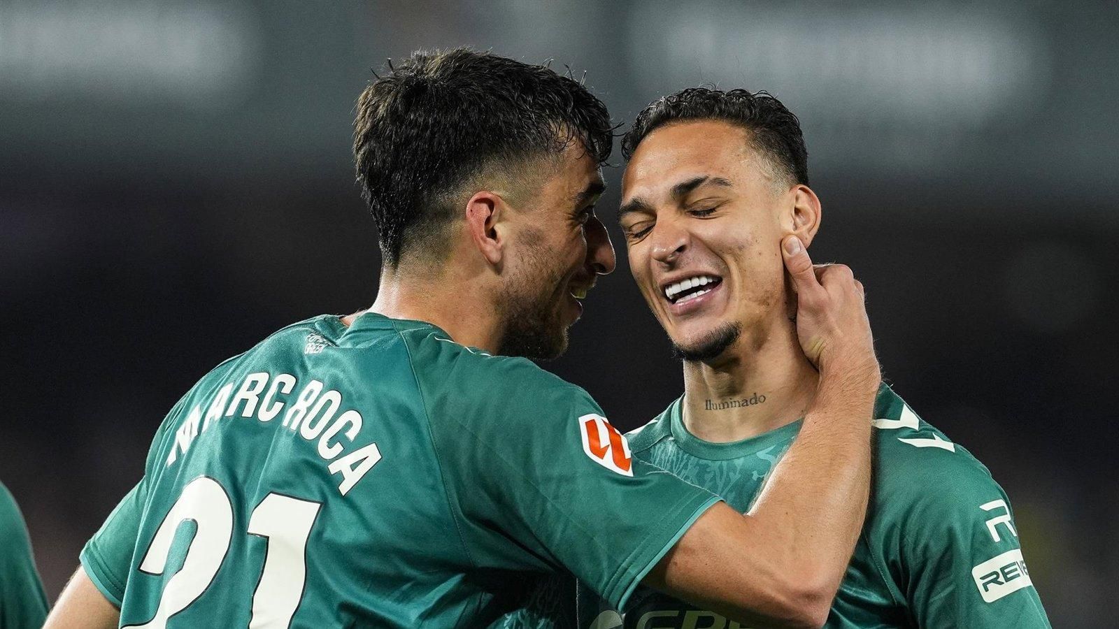 Real Betis y Real Sociedad se enfrentan en La Cartuja para mejorar su racha