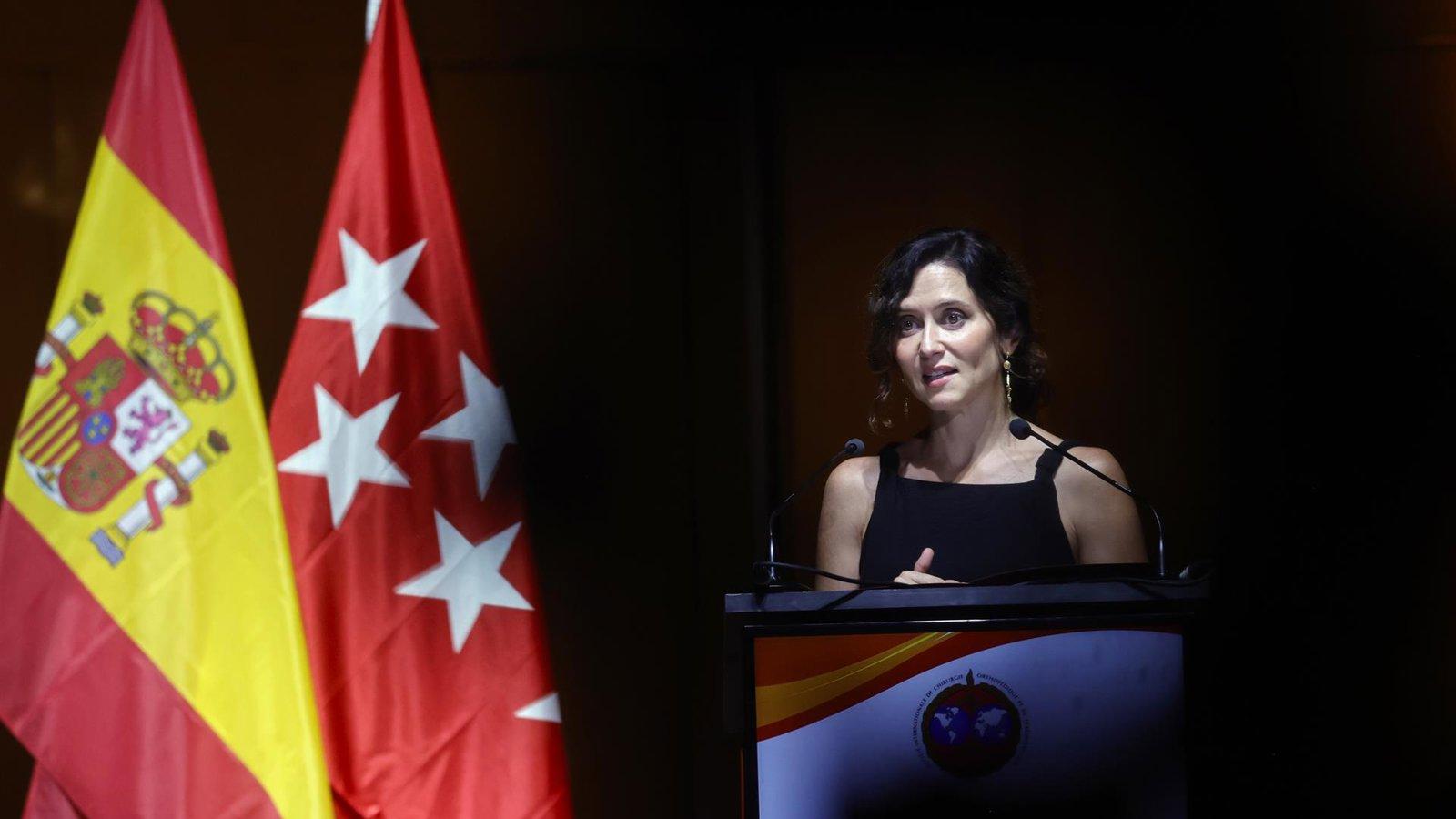 Ayuso presenta una deducción fiscal para alumnos de FP que compaginan estudios y empleo