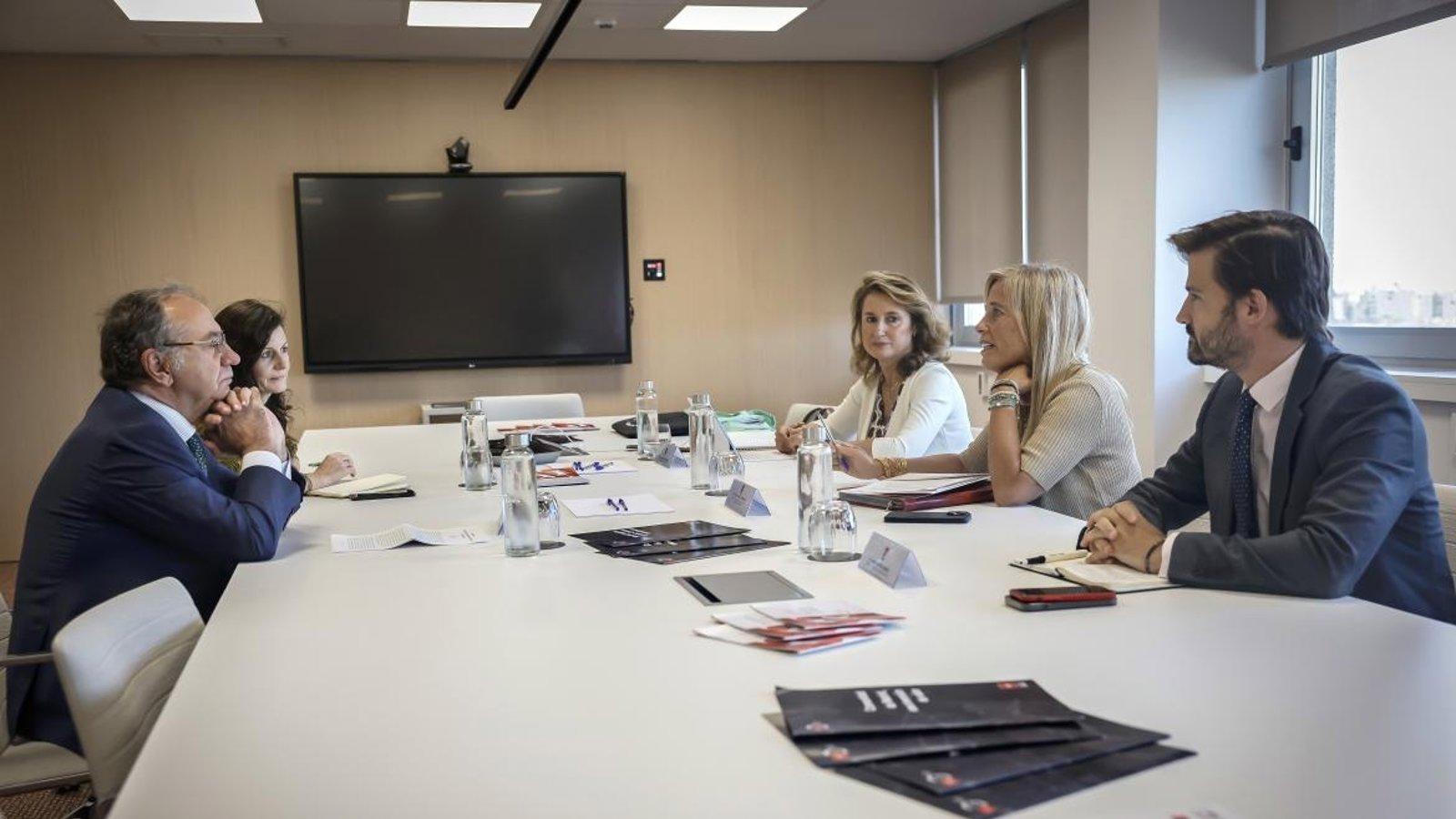 La Comunidad de Madrid y Airbus refuerzan su colaboración en proyectos aeroespaciales y de defensa