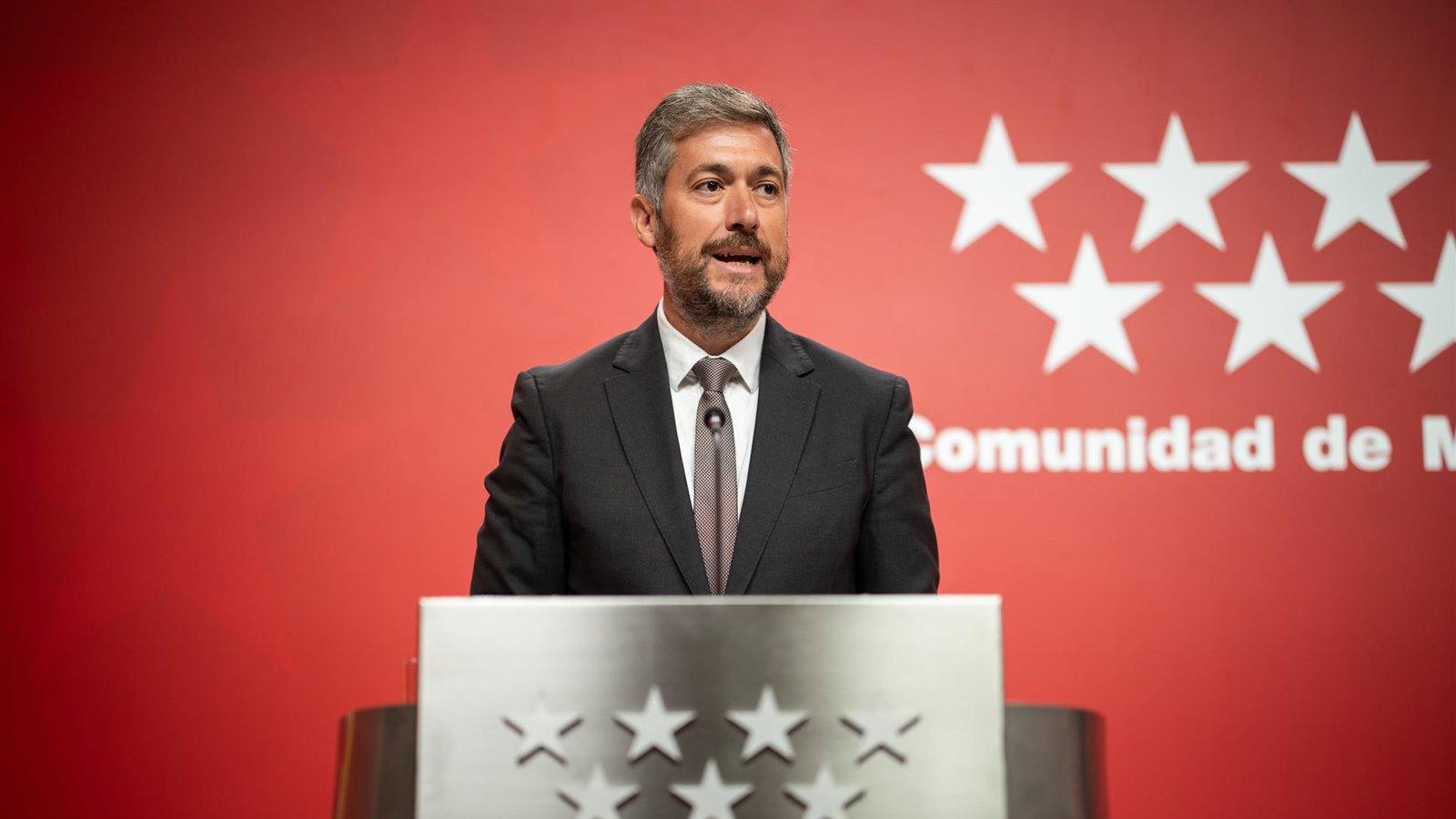 La Comunidad presenta un tercer recurso ante el Supremo contra el decreto estatal de reparto de menores inmigrantes