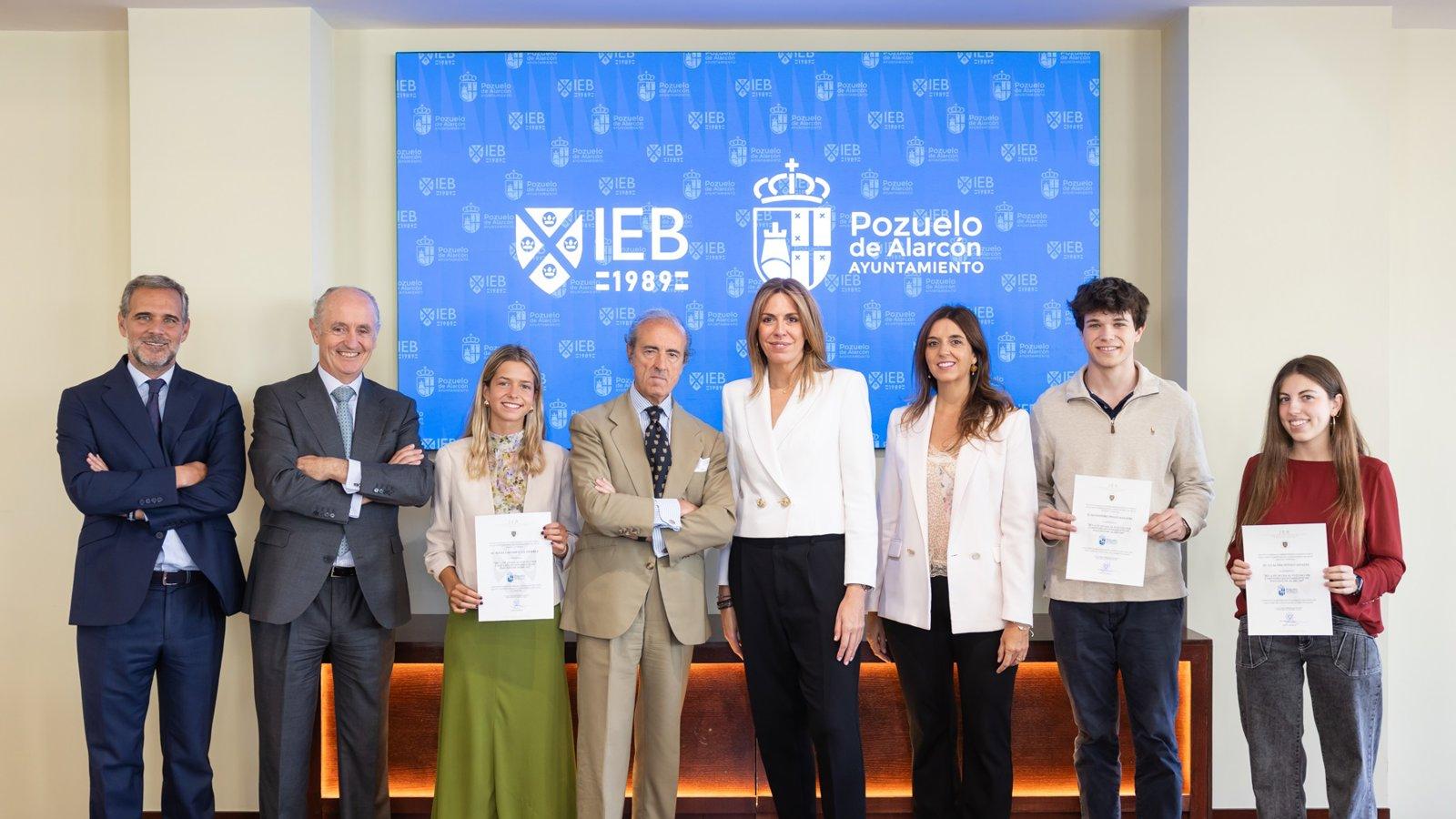 Pozuelo impulsa becas universitarias para premiar la excelencia académica de sus jóvenes